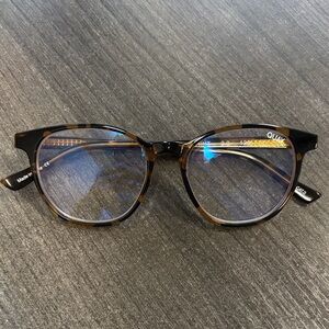 Quay Readers with blue light